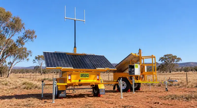 Mobile solar power unit in field